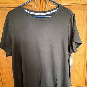 NWT Womens Aeropostale Black Short Sleeve Tee. Size 1X